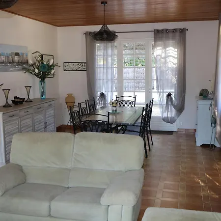 Maison Bord De Calme A Avec Grand Jardin Clos - Fr-1-336-162