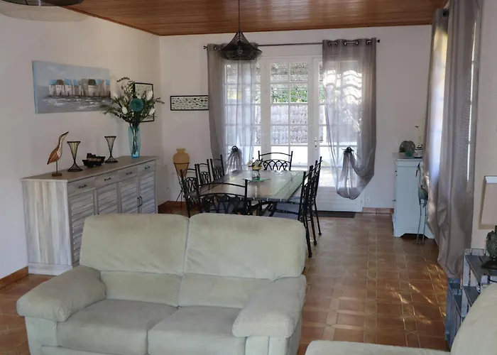 Maison Bord De Calme A Avec Grand Jardin Clos - Fr-1-336-162