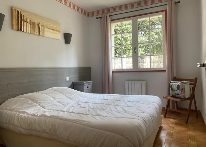 Maison Bord De Calme A Avec Grand Jardin Clos - Fr-1-336-162 Hébergement de vacances